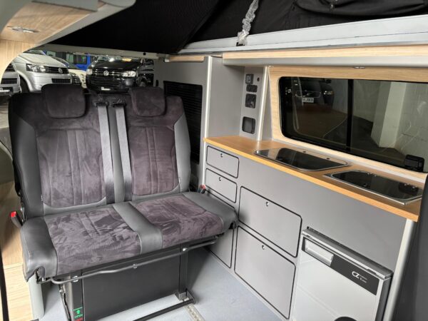 VW T6 BCNCamper Edition 2.0 TDI 114 CV ETIQUETA MEDIOAMBIENTAL ECO - Imagen 15