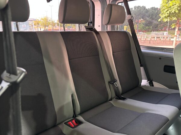 Volkswagen T5 Transporter 2.0 TDI 140 CV CON 9 ASIENTOS Y ENGANCHE HOMOLOGADO - Imagen 10