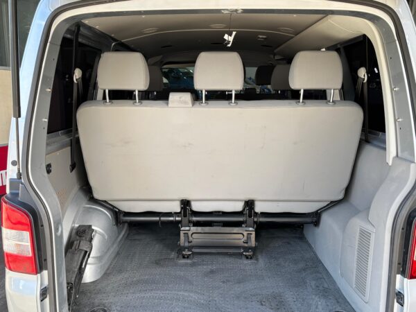Volkswagen T5 Transporter 2.0 TDI 140 CV CON 9 ASIENTOS Y ENGANCHE HOMOLOGADO - Imagen 11