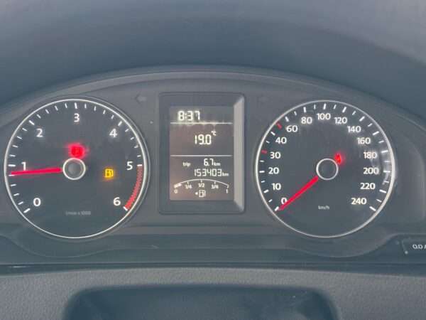 Volkswagen T5 Transporter 2.0 TDI 140 CV CON 9 ASIENTOS Y ENGANCHE HOMOLOGADO - Imagen 6