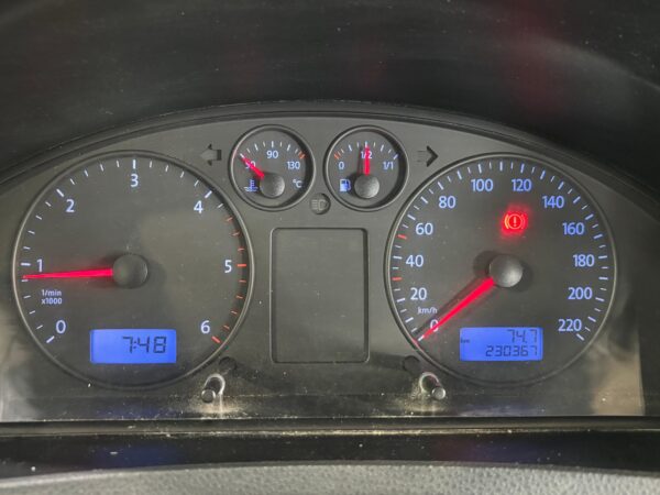 Volkswagen T5 Multivan Startline 1.9 cc TDI 102 cv del 2008 - Imagen 10