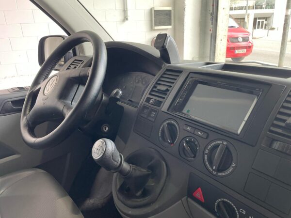 Volkswagen T5 Transporter L2H1 9 PLAZAS 131 CV - Imagen 10