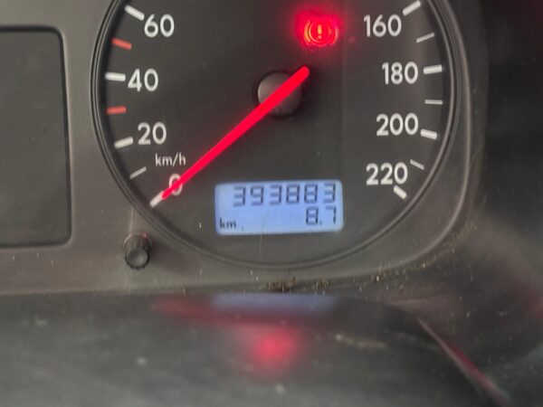 Volkswagen T4 Multivan 2.5 TDI 102 cv ¡NACIONAL! - Imagen 9