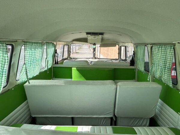 VOLKSWAGEN T1 SAMBA BUS RESTAURADA IMPECABLE - Imagen 23