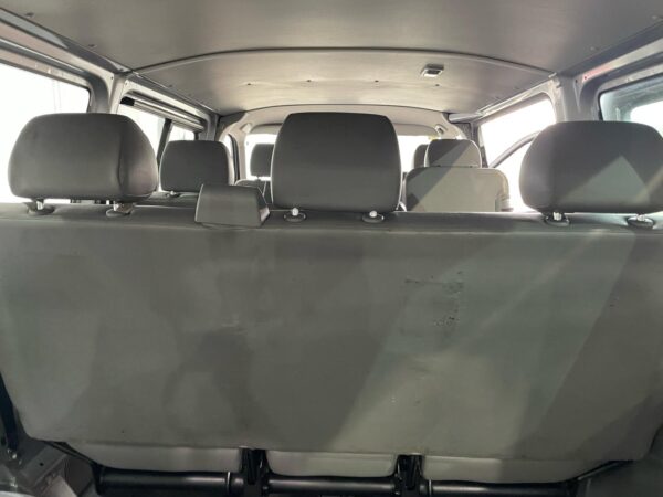 Volkswagen T5 Transporter L2H1 9 PLAZAS 131 CV - Imagen 19