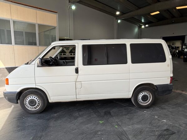 Volkswagen T4 MULTIVAN 1.9cc DIESEL 70 cv NACIONAL - Imagen 3