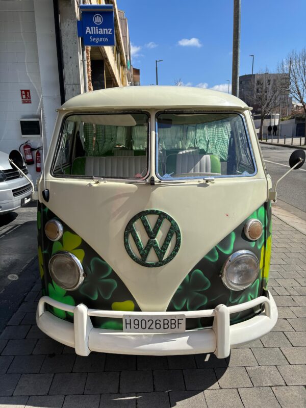 VOLKSWAGEN T1 SAMBA BUS RESTAURADA IMPECABLE - Imagen 2