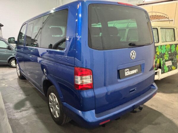 Volkswagen T5 Multivan 1.9 cc TDI 102 cv del 2007 - Imagen 4