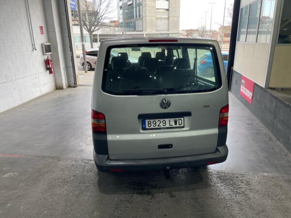 Volkswagen T5 Transporter L2H1 9 PLAZAS 131 CV - Imagen 3