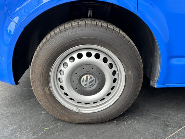 Volkswagen T5 Multivan Startline 1.9 cc TDI 102 cv del 2008 - Imagen 6