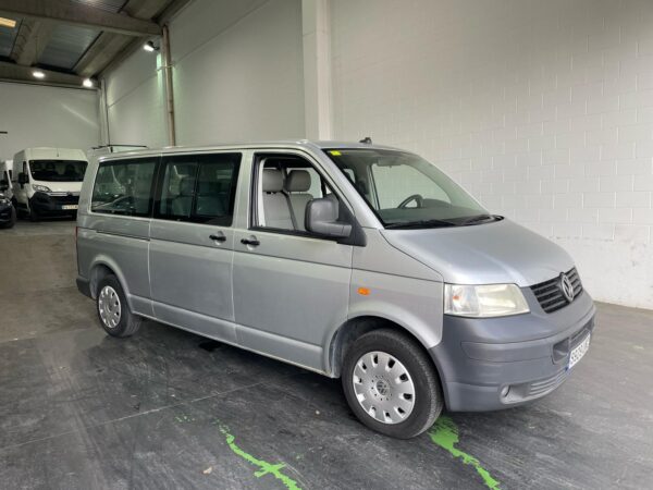 Volkswagen T5 Transporter L2H1 9 PLAZAS 131 CV - Imagen 5