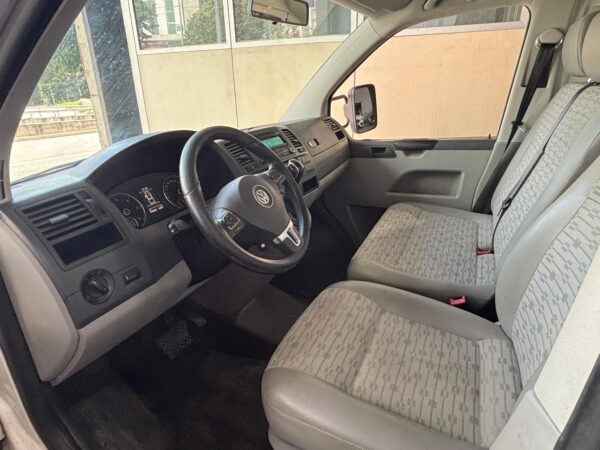 Volkswagen T5 Transporter 2.0cc 140cv TDI cambio automatico DSG con CAJA ABIERTA - Imagen 19