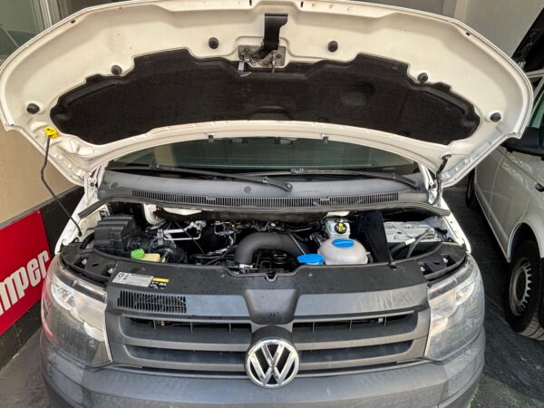 Volkswagen T5 Transporter 2.0cc 140cv TDI cambio automatico DSG con CAJA ABIERTA - Imagen 3