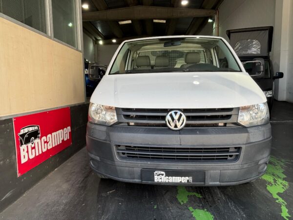 Volkswagen T5 Transporter 2.0cc 140cv TDI cambio automatico DSG con CAJA ABIERTA - Imagen 2